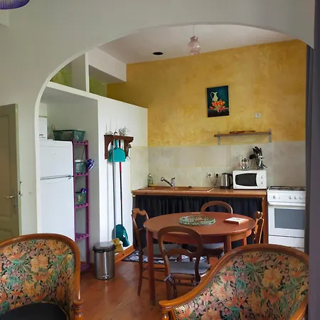 Apartment Au Coeur De Chalabre, Bastide Medievale, Pres Du De Montbel *